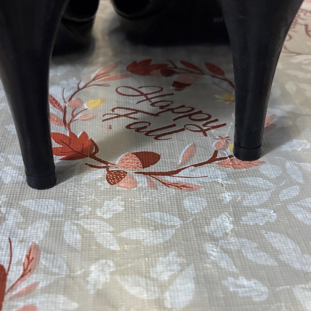 Alfani Glossy Black Heels - Picture 3 of 7